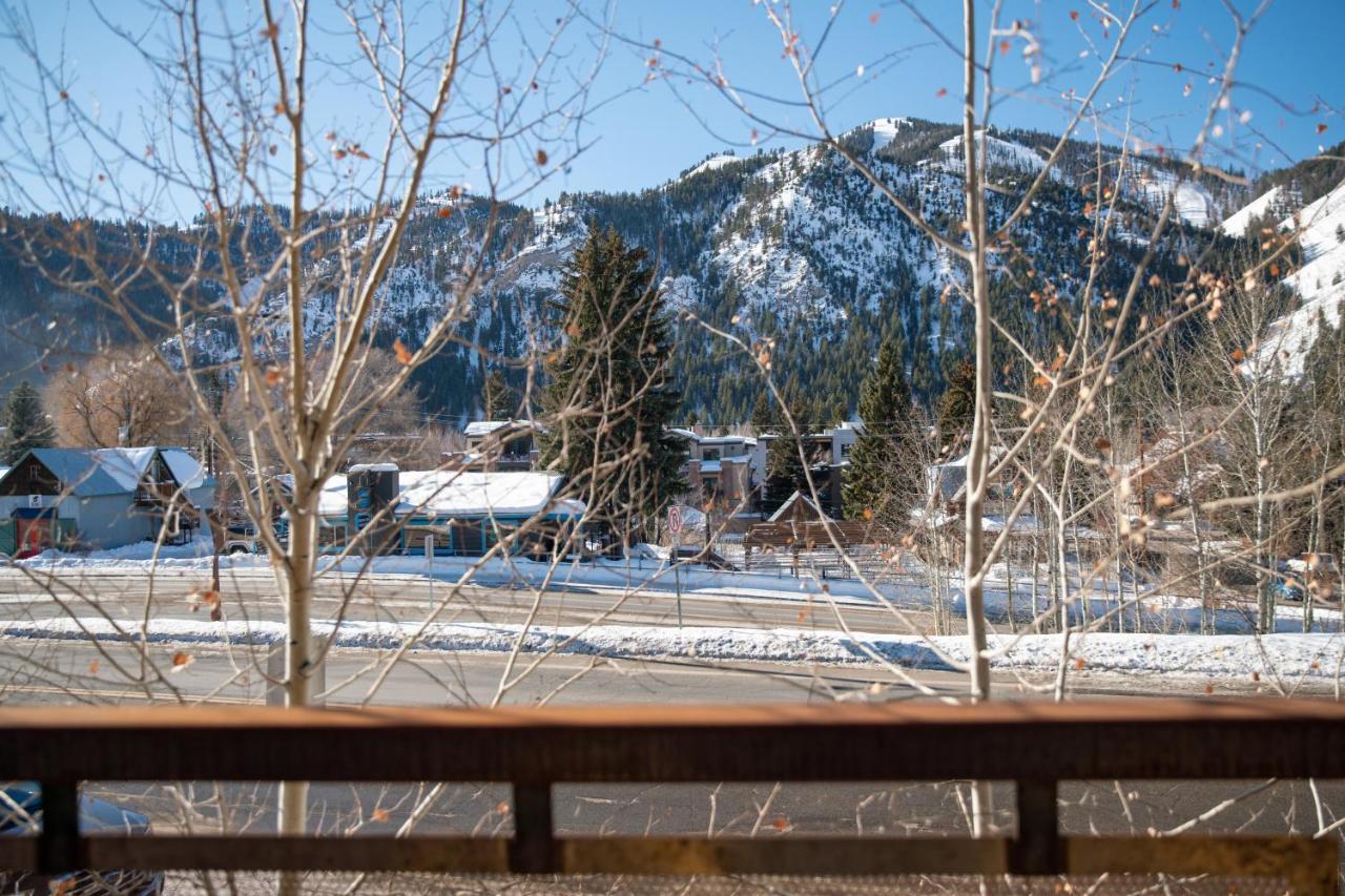 Hotel Ketchum Kültér fotó